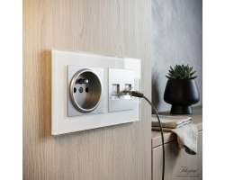SRAN kombo �ed� moduly z�suvka 230V a 2xRJ45 v luxusn�m sklen�n�m b�l�m r�me�ku - 186 K�